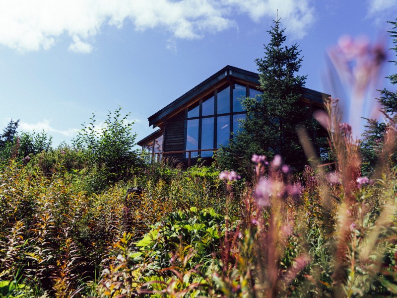 Smokey Bay Chalet exterior