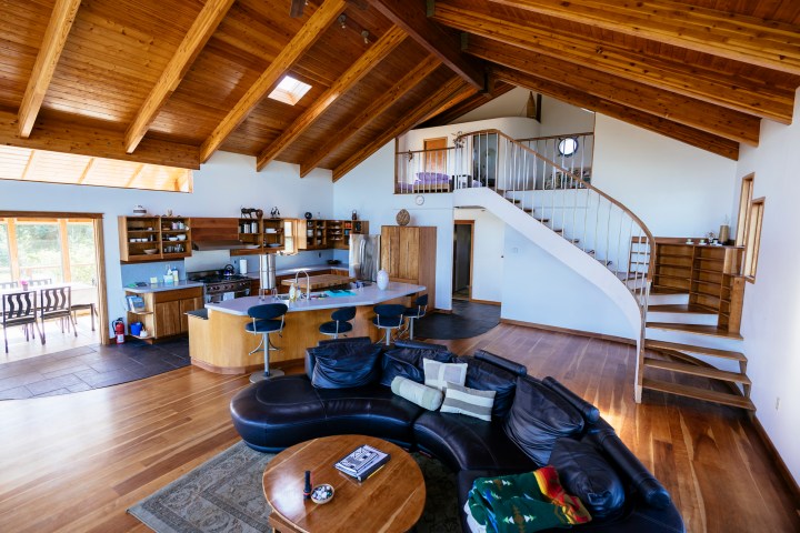 smokey bay chalet kitchen and family area